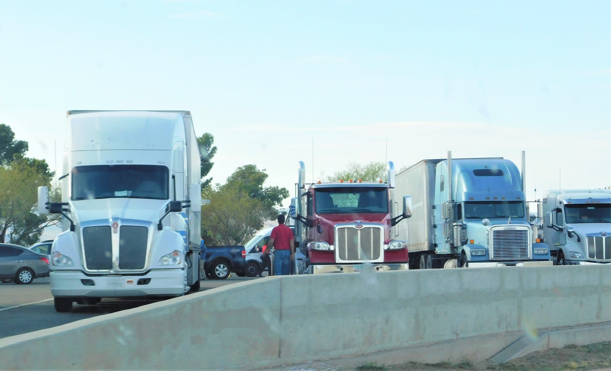 Trucking! Transportation and Logistics! Truck Driver! Big Rigs!